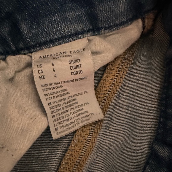 American Eagle Outfitters Light Blue High Rise Jeans - Picture 4 of 4